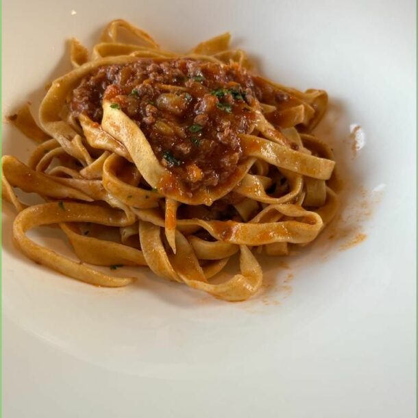 Repas de pâtes italien pour banquet de Mariage - Traiteur italien. Organisation repas italien.