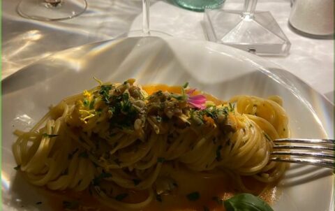 Plat italien - Haute Gastronomie italienne pour banquet de Mariage - Evénement fête anniversaire team bulding Traiteur italien. Organisation repas italien. Décoration table.