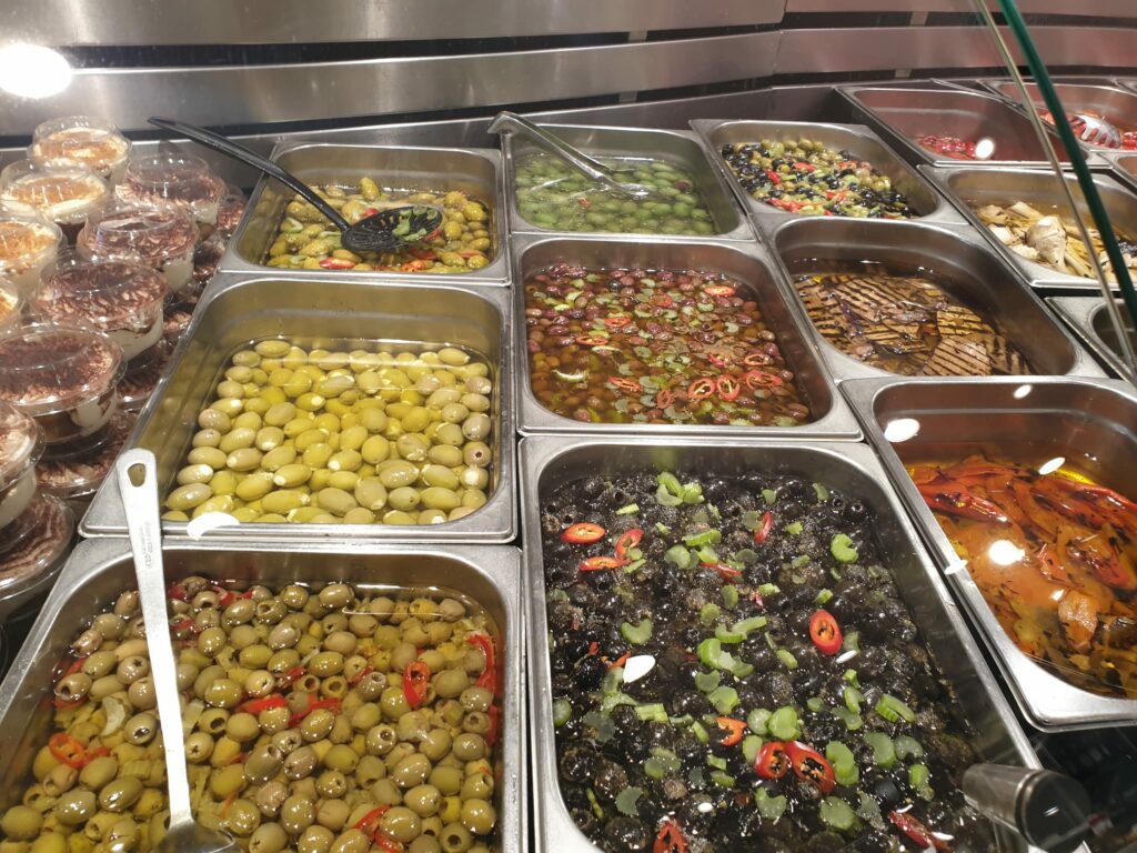 Olives d'Italie - traiteur italien à Rhode-Saint-Genèse - Bella Italia