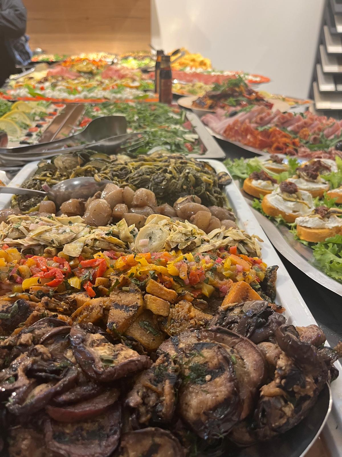 Buffet italien pour anniversaire Ixina 2026 - Traiteur italien La Bella Italia