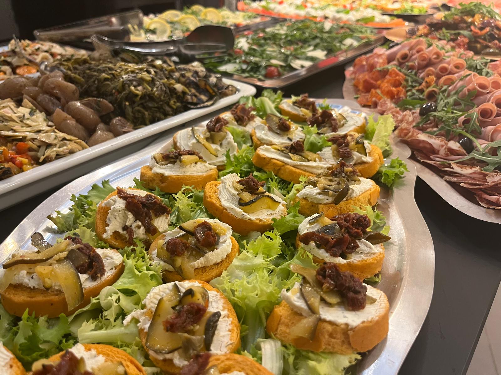 Buffet italien pour anniversaire Ixina 2026 - Traiteur italien La Bella Italia